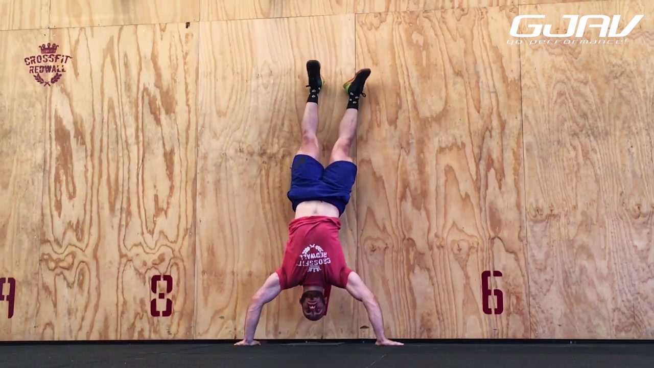Kipping Handstand Push-Up HSPU CrossFit